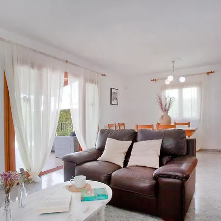 Casa Hector Villa *